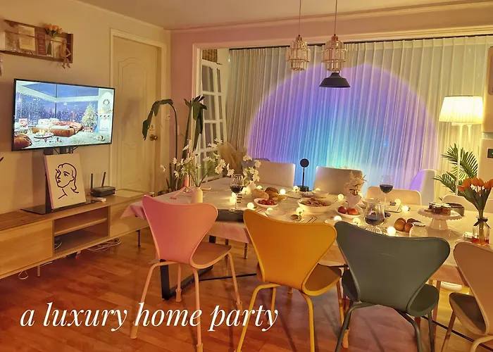 Spacious 3br Near Yeouido, Up To 10, 5 Min Metro * Seoul