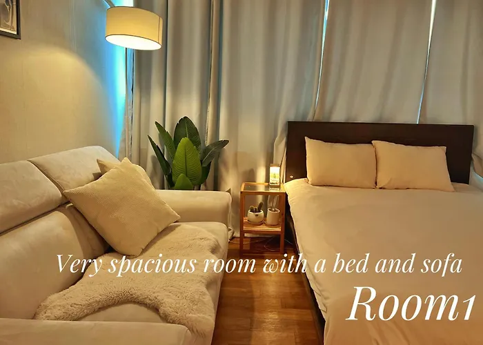 Spacious 3br Near Yeouido, Up To 10, 5 Min Metro Apartment Seoul
